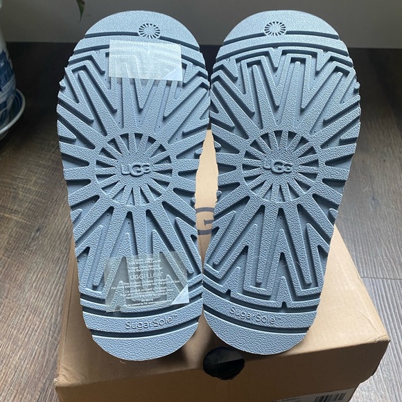 UGG Discoquette || HTF - Picture 10 of 10